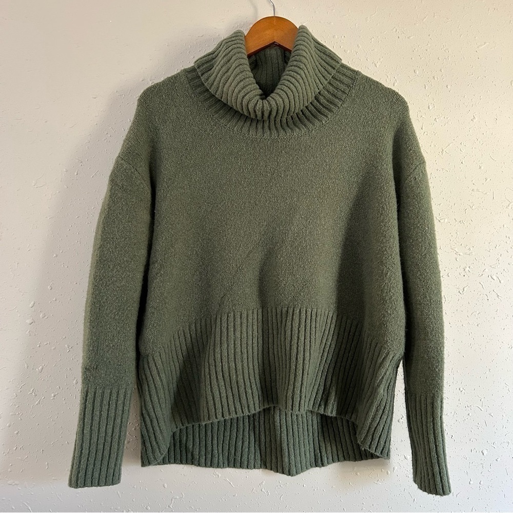 Rachel Zoe Green Turtle Neck Oversized Chunky Sweater Comfy Soft XS Small Medium